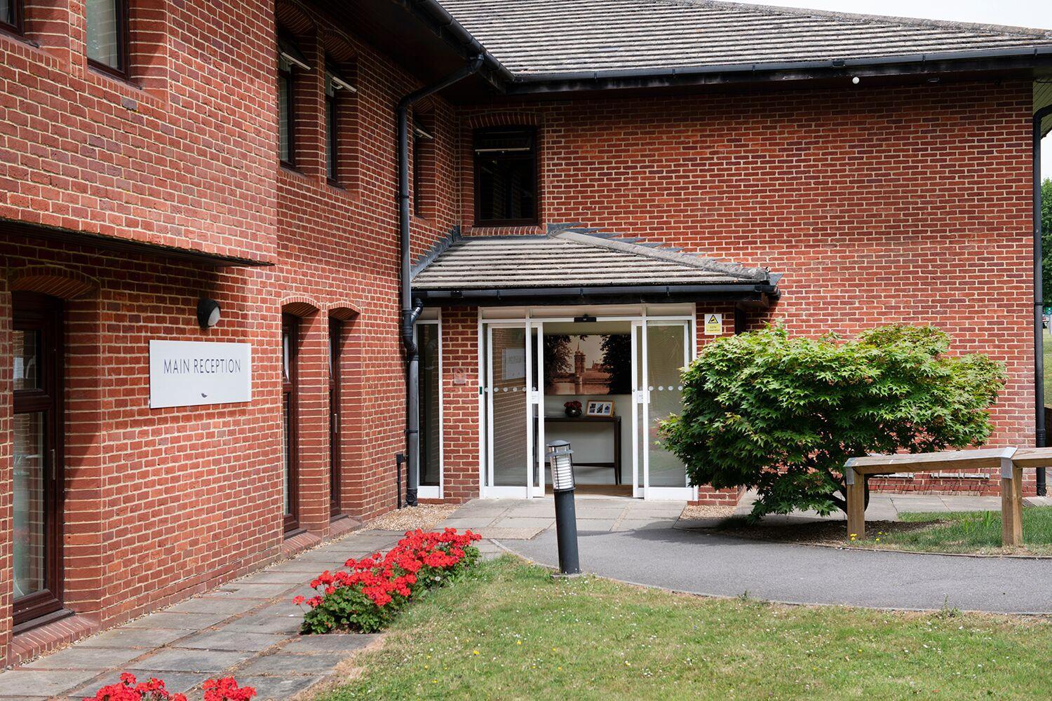 De Vere Horsley Estate East Horsley Ngoại thất bức ảnh